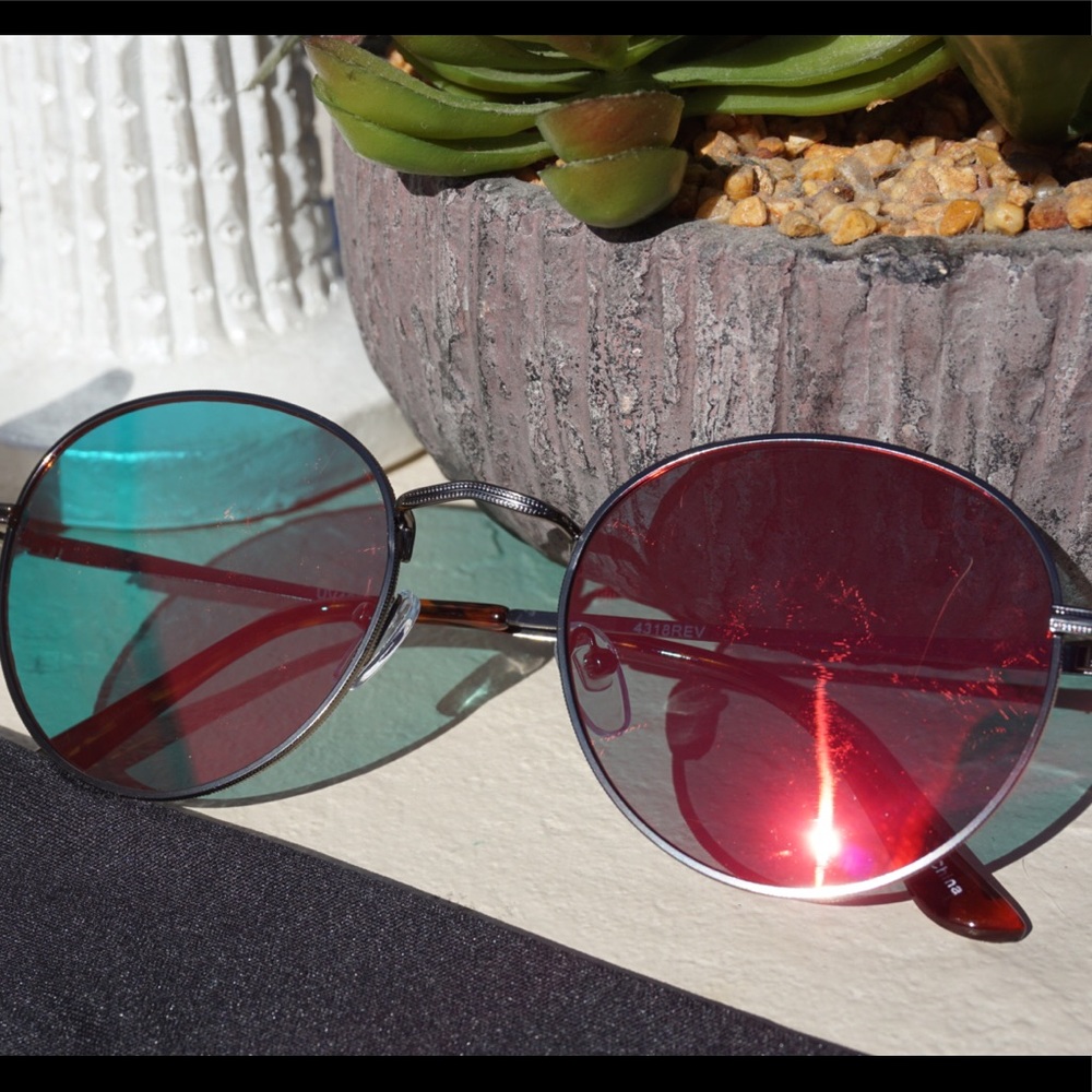 Red Mirrored Sunglasses
